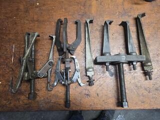 Gear Pullers Assorted Types and Sizes