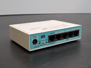 MikroTik hEX RB750Gr3 Router