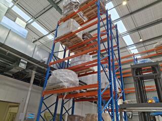 2 Bays of Pallet Racking 