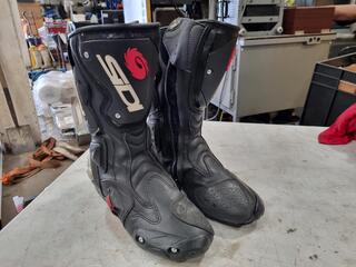 SIDI Vertigo Motorcycle Boots, Size 9 UK