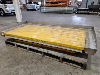 Industrial Electric Table Lift