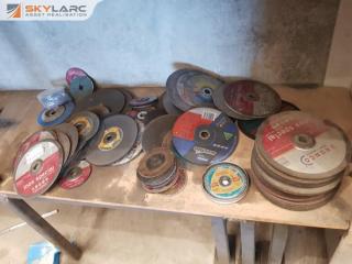 Large Lot of Assorted Grinding Discs