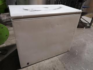 Fisher & Paykel 275L Chest Freezer