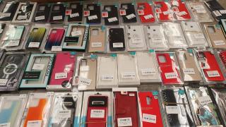 200 Assorted iPhone & Samsung Phone Cases