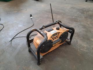 DeWalt DC011 Work Site Radio/Charger AM/FM/Aux