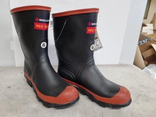 Skellerup Red Band Gumboots, Size 6