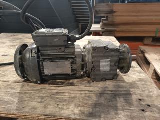 3 Phase Electric Motor w\ Helical Gearbox
