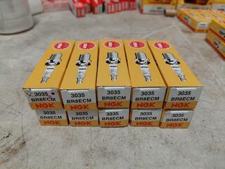 10 x NGK BR8ECM 3035 spark plugs
