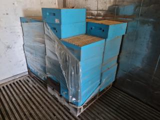 2 Pallets of Used but Undrawn Hive Boxes 