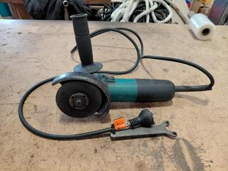 Makita 9558NB 125mm Angle Grinder