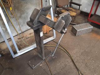 Angle Vice on Stand