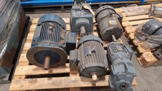 5 x Electric motors