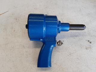 Near New San Hang Pneumatic Rivet Gun