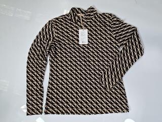 Rue de Femme Mesh Roll Neck Top - Size XL