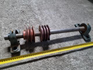 Shaft & Bearungs Assembly w/ Pulley Wheels