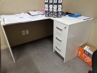 Office Corner Workstation Desk w/ Built in Drawers