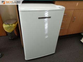 Fisher & Paykel 107L Bar Fridge Refrigerator