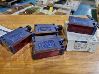 4x Telemecanique Multimode Photoelectric Sensors XUX0AKSAT16