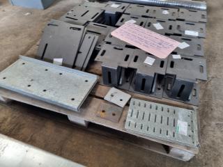 Pallet of Assorted Steel Fabricated Angle Brackets & Mounting Plates