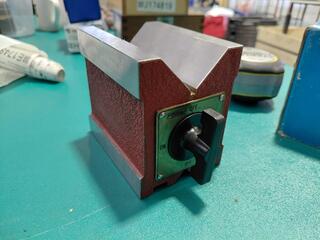 Fowler Magnetic V-Block