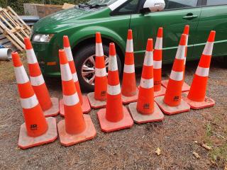 12 Road / Traffic Cones 