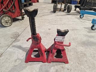 Pair of Powerbuilt 3 Ton Jack Stands