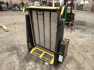 BraunAbility Wheelchair Hoist Model L9181B3351RP-2TC