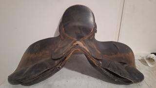 English Saddle