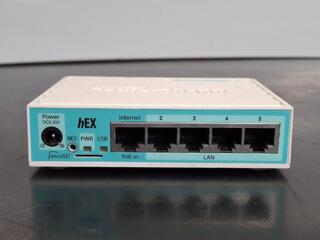 MikroTik hEX RB750Gr3 Router