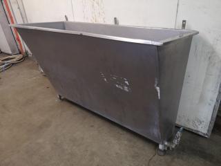 Stainless Steel Wall/Floor Mounted Bin Tank