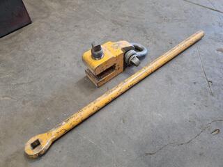 Plate Clamp with D-Shackle & Wrench