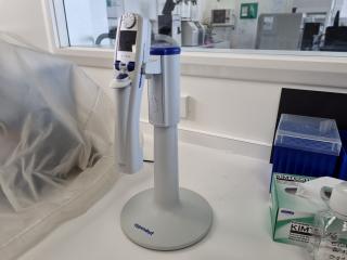 Eppendorf Multipette E3x Electronic Multi Dispenser Pipette