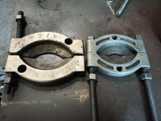 2 x Large Bearing Pullers