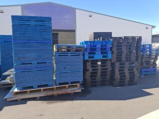 Large Quantity of Plastic Pallets