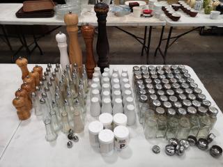 Assorted Salt & Pepper Shakers & Grinders, Bulk Lot