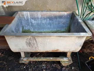 Stainless Steel Tub on Wheels