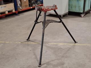 REX TriStand CVX6 pipe stand