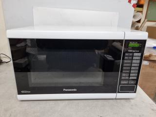 Panasonic 1100W Inverter Microwave NN-ST641W