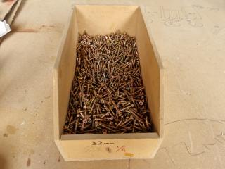 Box of 25mm Screws 