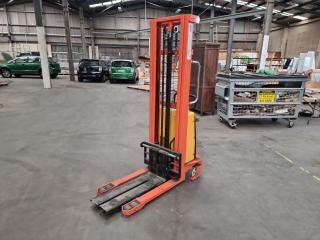 1Ton Semi Electric Hand Stacker/Fork Lift