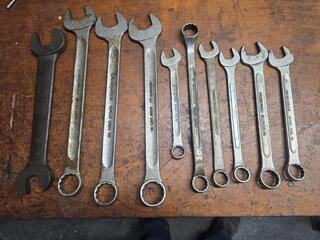 Assorted Large Spanners