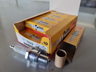 10x NGK Spark Plugs Type BPR6ES