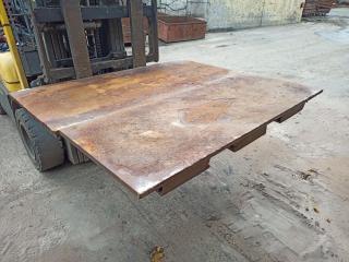 2 x Plate Steel Pallets