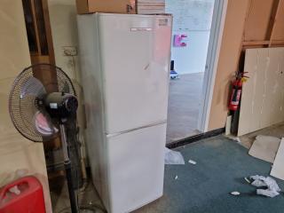 Fisher & Paykel 246L Fridge Freezer