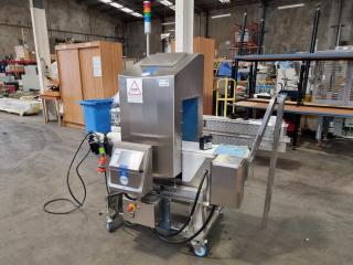 Loma Systems IQ3 Industrial Metal Detector Conveyor System
