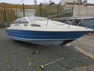 Bayliner Capri Hull