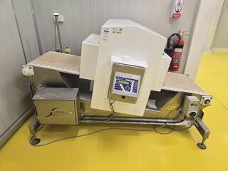 Fortress Stealth Metal Detector Conveyor System