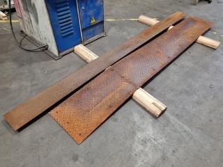 2x Lengths of Steel