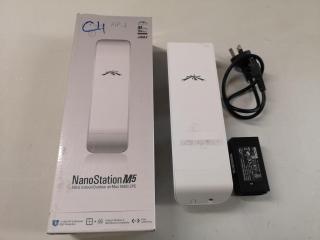 Ubiquiti NanoStation Wireless Bridge, M5 5GHz airMax 16dBi CPE Unit