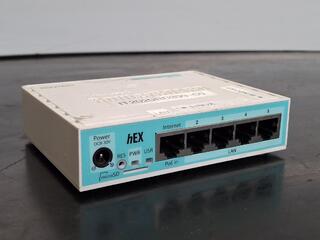 MikroTik hEX RB750Gr3 Router